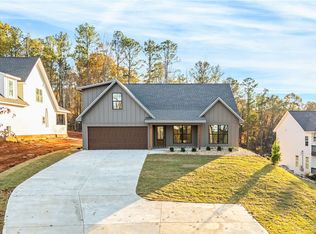 122 Cheyenne Ln, Dadeville, AL 36853