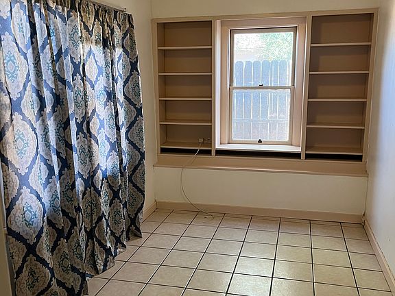 Office/additional sleep space