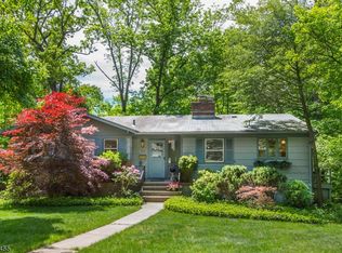 125 Hampton Dr, Berkeley Heights, NJ 07922