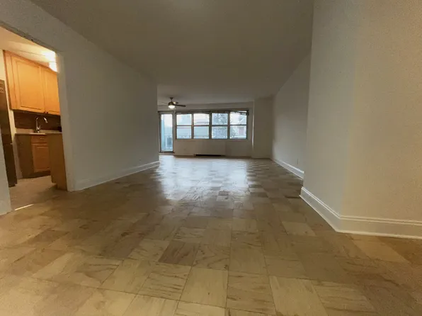 135 Ocean Parkway image 1 of 9