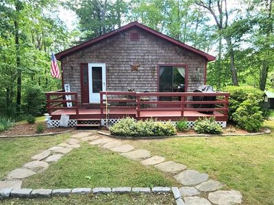 42 Lake Shore Dr, Chepachet, RI, 02814
