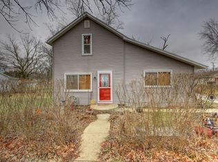 606 N Vorcey St, Tolono, IL 61880