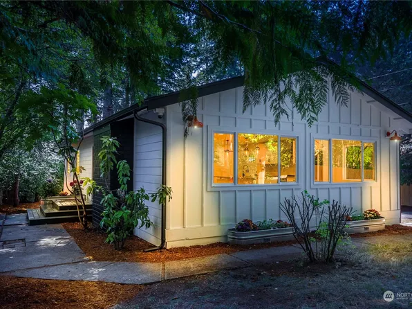 14504 Holiday Drive NW, Gig Harbor, WA 98329