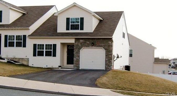 1st image of 205 Jeffrey Ln