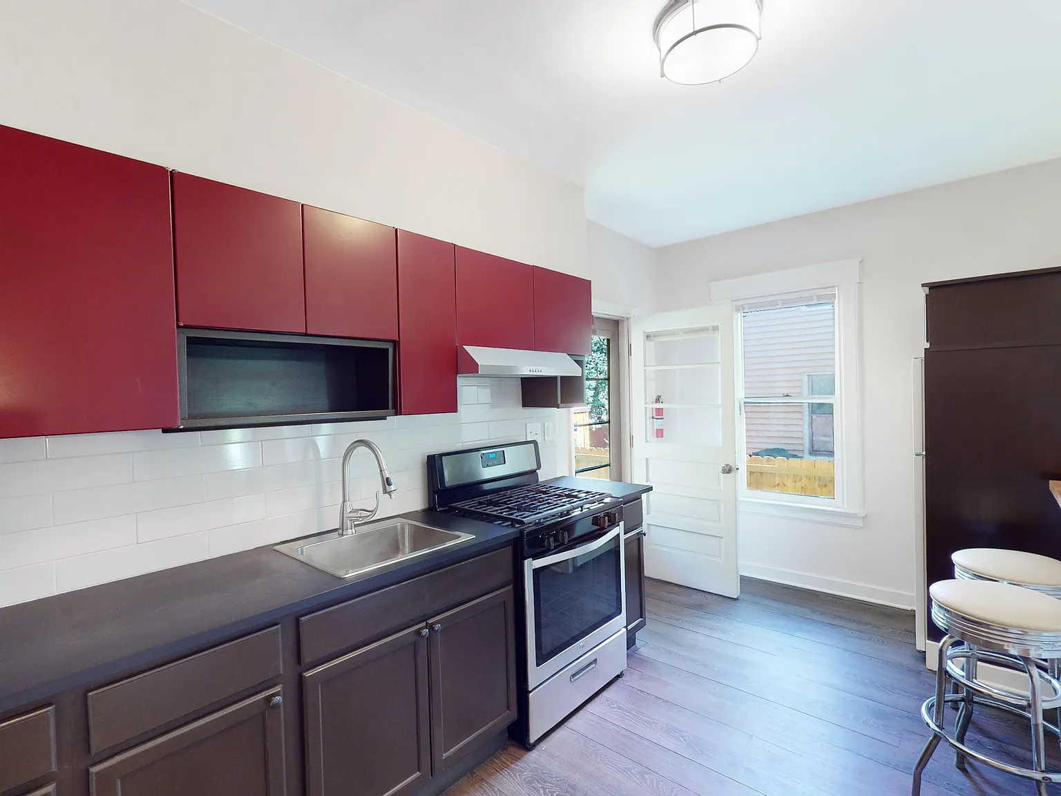 5 bed, $3,000 — Photo 4