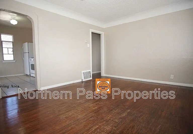 1226 Huckleberry St — Photo 4