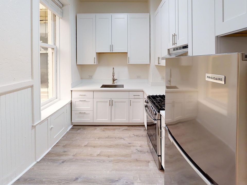 1st image of 150 Franklin St APT 306