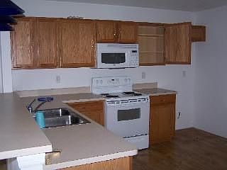 2nd image of 105 S Sunset Ave