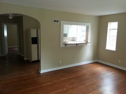 1st image of 710 Rockford Ave APT 1