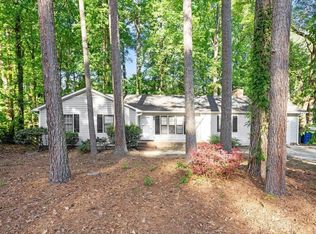 8233 Clear Brook Dr, Raleigh, NC 27615