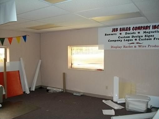 2nd image of 500 Park St