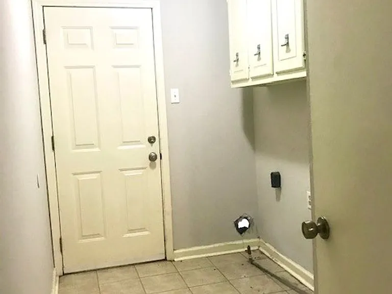 15343 Monica Ave — Photo 5
