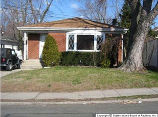 353 Woodrow Rd, Staten Island, NY 10312
