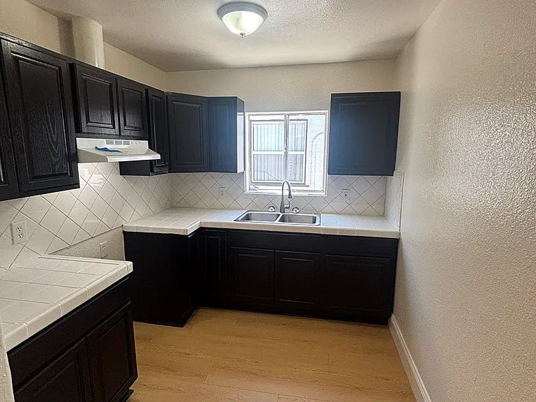 5158 Denker Ave — Photo 6