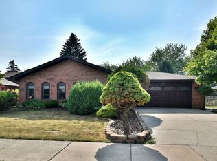15564 Hollyhock Ct, Orland Park, IL