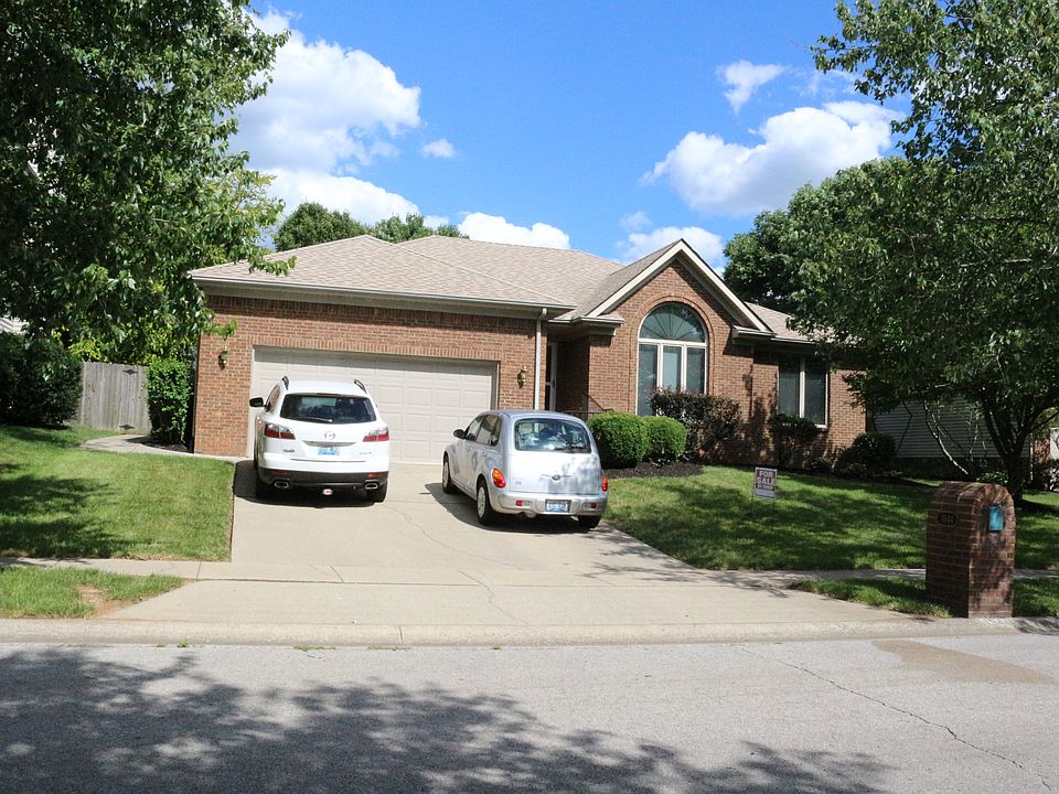 1st image of 4544 Clubhouse Dr