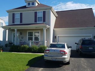 350 W Winchester Dr, Round Lake, IL 60073