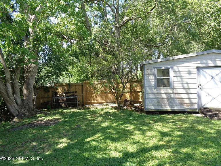 8464 Three Creeks Blvd — Photo 10