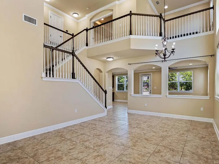 106 Dominica Ct — Photo 3