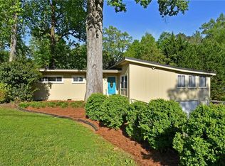 2945 Loch Dr, Winston Salem, NC 27106