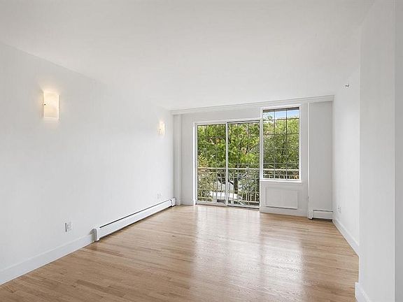 3rd image of 423 Ocean Pkwy #7AA