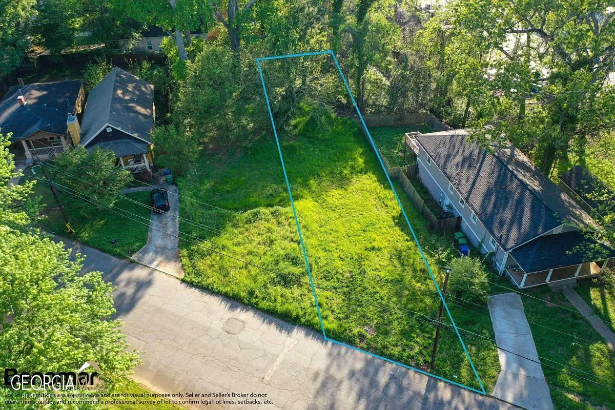 1661 Evans Dr SW photo 1