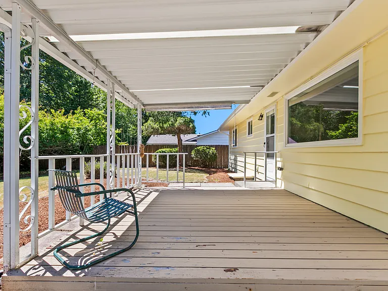 2712 Kentucky St — Photo 18