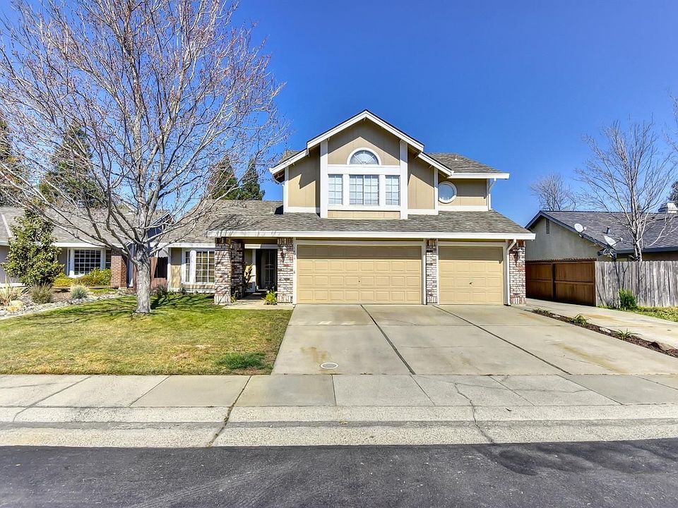 1st image of 1424 Everett Way