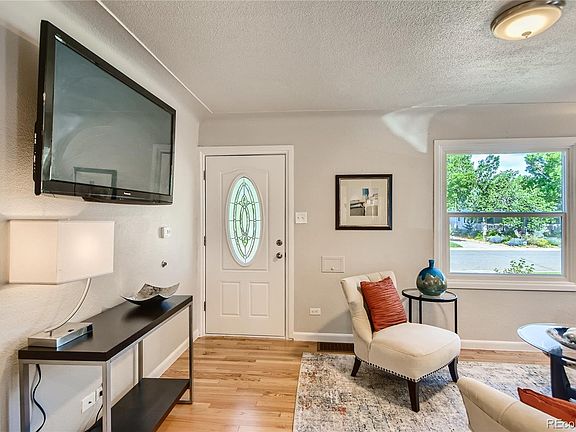 4th image of 2637 S Humboldt St