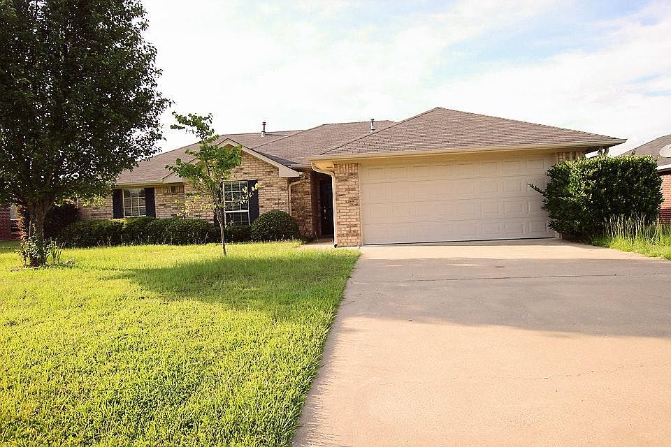 1st image of 11370 Derby Dr