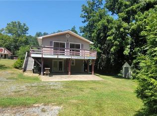 611 Hazel Ln, Eden, NC 27288