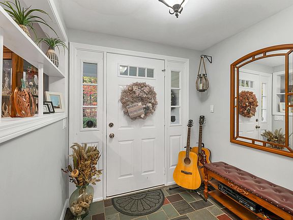 3rd image of 377 Sherburne Road