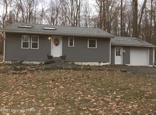105 Marthas Ln, Pocono Lake, PA 18347