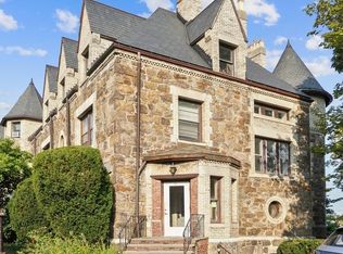 11 Garrison Rd APT 1, Brookline, MA 02445