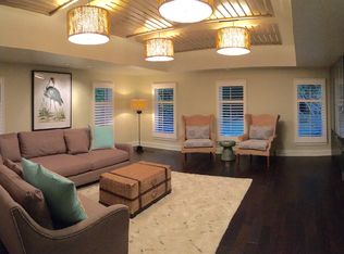 1150 Galleon Dr, Naples, FL 34102