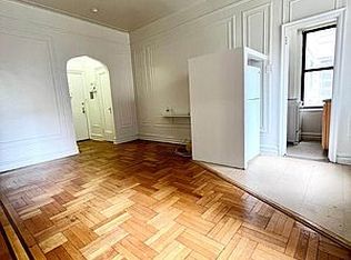 288 Crown St #1N, Brooklyn, NY 11225