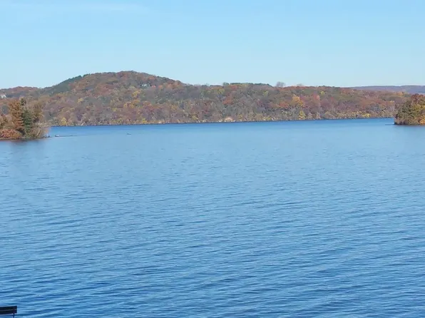 N2871 North Lake Point Drive, Lodi, WI 53555