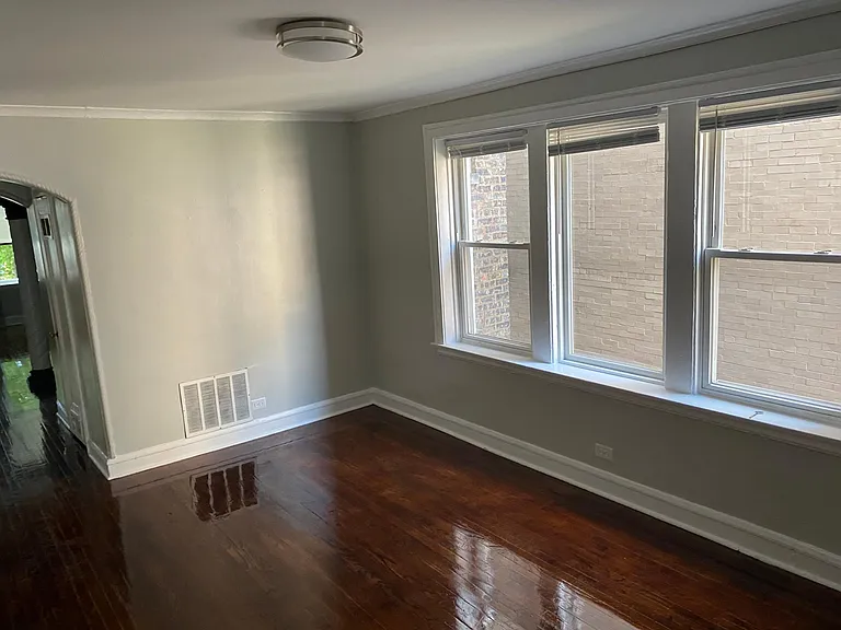 1737 W Pratt Blvd #1 — Photo 5