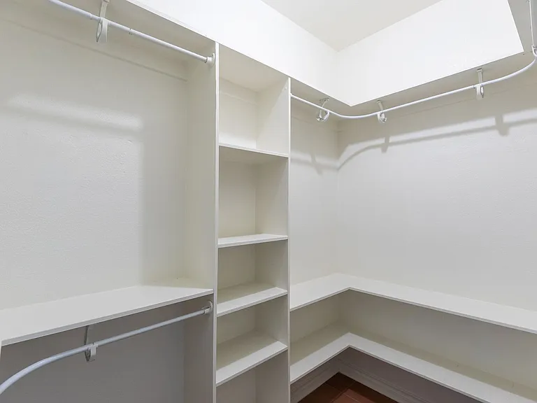 3310 Silver Oaks Dr — Photo 28