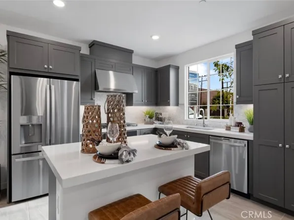 553 Embrook Way, West Covina, CA 91791