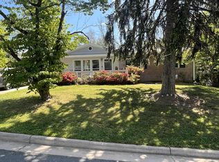 2204 Dominion Dr, Charlottesville, VA 22901