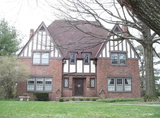 3048 Huntington Rd, Shaker Heights, OH 44120