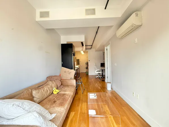 880 Dekalb Avenue image 1 of 16