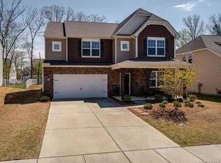 2712 Lawson Dr, Waxhaw, NC 28173