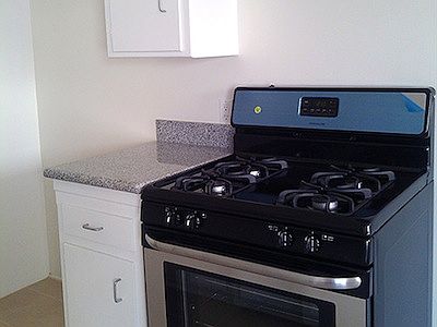 2nd image of 1176 N Kingsley Dr APT 8