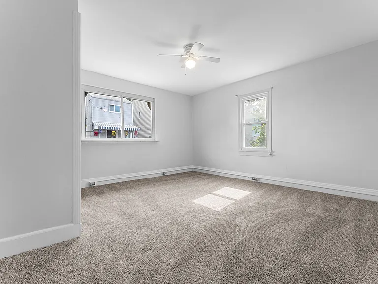 2816 Patterson St S — Photo 9