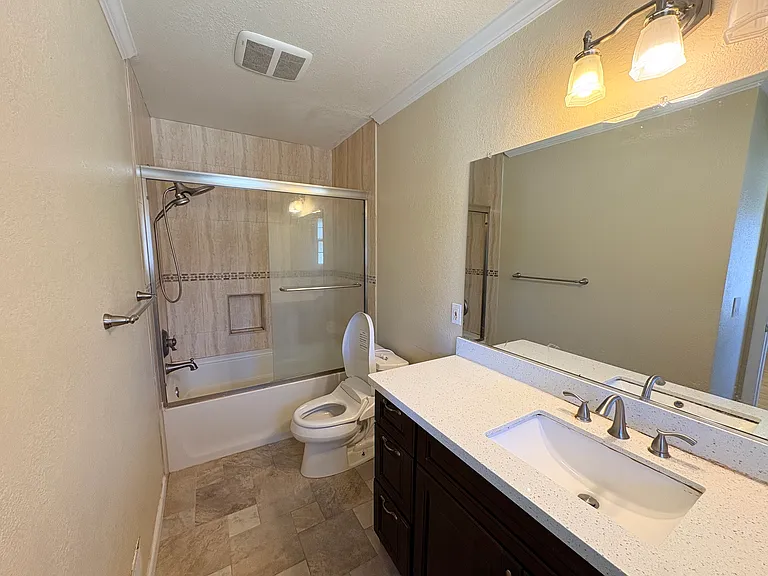 1695 Merrill Dr — Photo 13