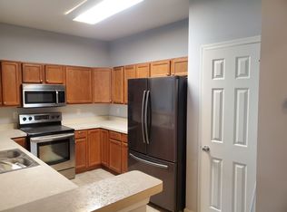 1031 Hollymeade Cir, Newport News, VA 23602