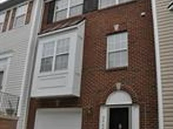 9909 Royal Commerce Pl, Upper Marlboro, MD 20774