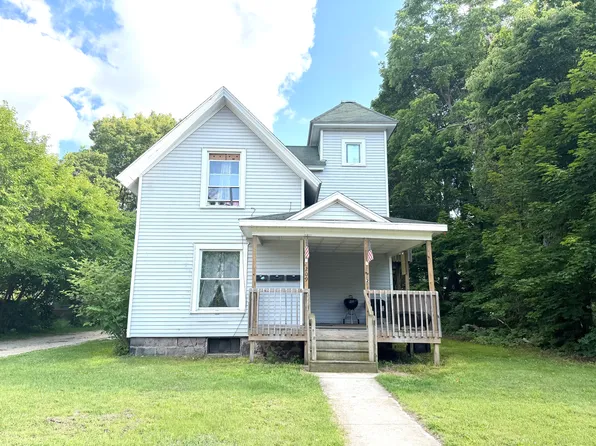 209 E Washington St, Greenville, MI 48838